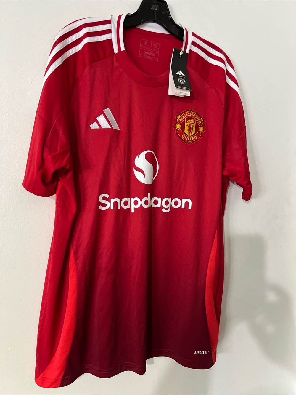 adidas Manchester United Red and White Home Jersey - Picture 3 of 11
